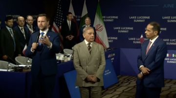 بعد غارات أمريكا على إيران.. الكويت تتعرض لهجمات صاروخية وصافرات الإنذار تدوي في البحرين
