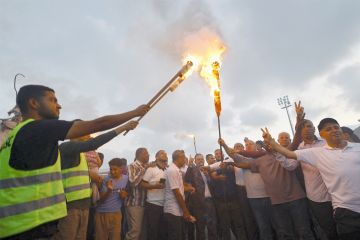 الفصائل الفلسطينية تقترب من اتفاق بعد حل عقدة السلاح الفصائل الفلسطينية تقترب من اتفاق بعد حل عقدة السلاح