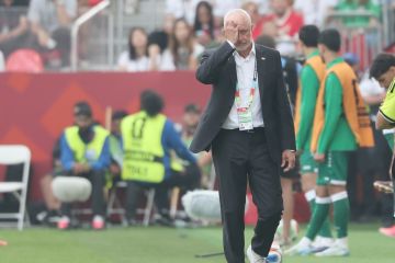 مدرب العراق محبط عقب الخروج المبكر مدرب العراق محبط عقب الخروج المبكر