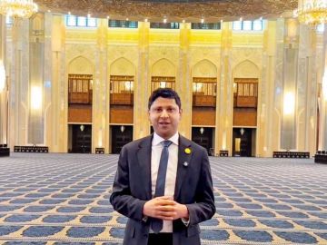 السفير البريطاني: المسجد الكبير قطعة معمارية مذهلة .. تجمع الأصالة والحداثة السفير البريطاني: المسجد الكبير قطعة معمارية مذهلة .. تجمع الأصالة والحداثة