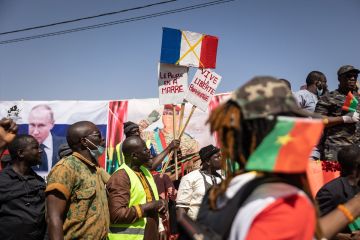 فرنسا قد ترد على قطع بوركينا فاسو العلاقات فرنسا قد ترد على قطع بوركينا فاسو العلاقات