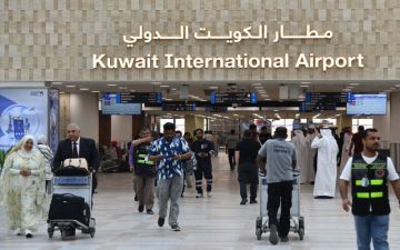 تفعيل خطة الطوارئ وتعليق وتحويل الرحلات بعد استهداف مطار الكويت الدولي