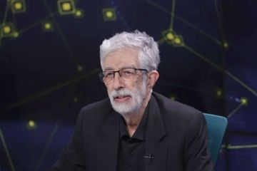 والد زوجة مجتبى: المرشد يؤيد المفاوضات مع واشنطن والد زوجة مجتبى: المرشد يؤيد المفاوضات مع واشنطن