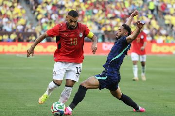 البرازيل تفوز 2-1 على مصر استعدادا لكأس العالم