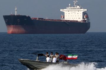إيران: تصدير النفط إما أن يكون للجميع أو ليس لأحد