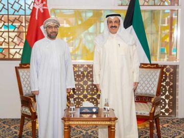 وزير المالية يبحث مع سفير سلطنة عمان سبل تعزيز العلاقات التي تجمع البلدين