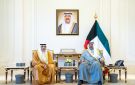 سمو ولي العهد يستقبل رئيس الوزراء بالإنابة ووزيري الدفاع والخارجية