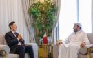  الخليفي يبحث تعزيز التعاون مع مبعوث الصين وسفير الكويت