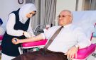 الجالية البنغلادشية تتبرع بالدم لمصابي المطار