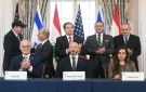 إسرائيل ولبنان يوقعان في واشنطن اتفاقا إطاريا
