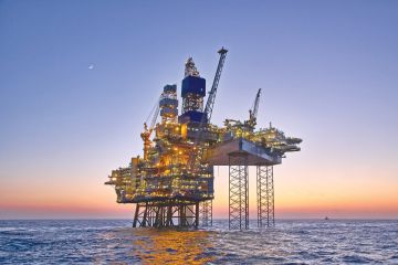 تباطؤ حركة الشحن عبر هرمز مع تجدد الصراع الإقليمي تباطؤ حركة الشحن عبر هرمز مع تجدد الصراع الإقليمي