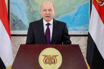 الرئاسي اليمني يؤكد اتخاذ كافة الإجراءات لمنع انتهاك السيادة اليمنية الرئاسي اليمني يؤكد اتخاذ كافة الإجراءات لمنع انتهاك السيادة اليمنية