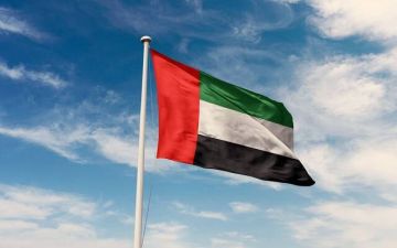 الإمارات تدين الهجمات الإيرانية على الكويت والأردن وتؤكد تضامنها الكامل الإمارات تدين الهجمات الإيرانية على الكويت والأردن وتؤكد تضامنها الكامل