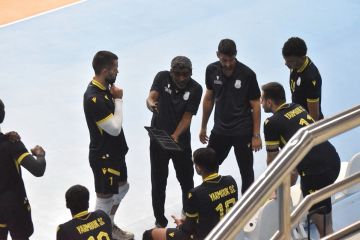 اليرموك يجدد الثقة في مدرب «الطائرة» المطيري