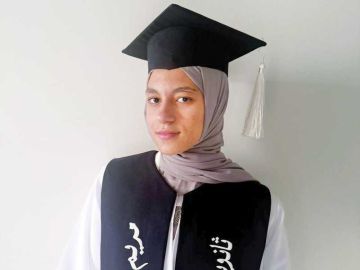المتفوقة في الثانوية مريم رجب: العلامة الكاملة خطوة على طريق الحلم والطموح المتفوقة في الثانوية مريم رجب: العلامة الكاملة خطوة على طريق الحلم والطموح