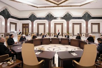 الصدر يصوب على قادة الفصائل المنفلتة... والزيدي يتمسك بحصر السلاح وتجنب المواجهة الإقليمية الصدر يصوب على قادة الفصائل المنفلتة... والزيدي يتمسك بحصر السلاح وتجنب المواجهة الإقليمية
