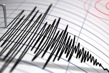 إندونيسيا زلزال بقوة 6.2 درجة يضرب قبالة الساحل شرق