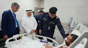 الوهيب زار رجل الأمن المصاب للاطمئنان على حالته الصحية الوهيب زار رجل الأمن المصاب للاطمئنان على حالته الصحية