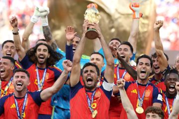 لاروخا يحصل على 50 مليون دولار بعد التتويج لاروخا يحصل على 50 مليون دولار بعد التتويج
