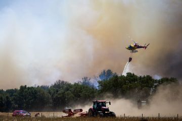 إسبانيا: سيطرة جزئية على حريق غابات دمر نحو 2400 هكتار إسبانيا: سيطرة جزئية على حريق غابات دمر نحو 2400 هكتار
