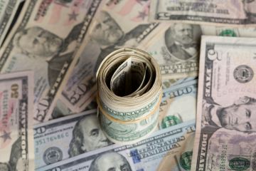 احتدام صراع أمريكا وإيران يخفض الدولار احتدام صراع أمريكا وإيران يخفض الدولار