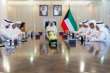 العبدالله يترأس اجتماعا لبحث تطوير البنية التحتية واستكمال خطط حصر وتصنيف أراضي الدولة العبدالله يترأس اجتماعا لبحث تطوير البنية التحتية واستكمال خطط حصر وتصنيف أراضي الدولة