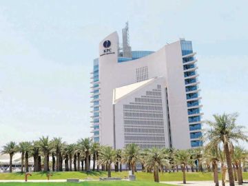 مؤسسة البترول تقر مزايا للمعينين الجدد في القطاع النفطي مؤسسة البترول تقر مزايا للمعينين الجدد في القطاع النفطي