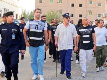 وزير الداخلية لـ القبس: الجليب على شفا كارثة.. ولا يمكن السكوت عنها وزير الداخلية لـ القبس: الجليب على شفا كارثة.. ولا يمكن السكوت عنها