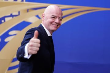 إنفانتينو يتراجع عن مشروع إدخال مستثمرين من القطاع الخاص في فيفا إنفانتينو يتراجع عن مشروع إدخال مستثمرين من القطاع الخاص في فيفا