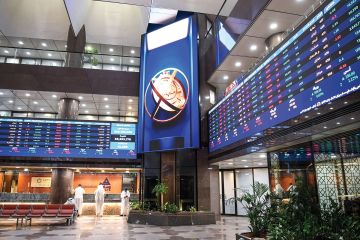 ارتداد مؤشرات البورصة بسيولة 67.8 مليون دينار ارتداد مؤشرات البورصة بسيولة 67.8 مليون دينار