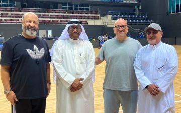 إتحاد السلة يتعاقد مع اليوناني فاسيليوس براتسياكوس لقيادة المنتخب الأول