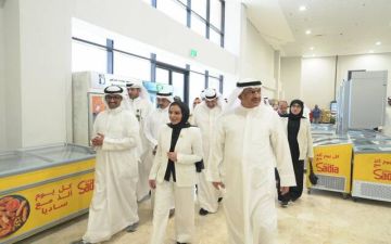 الحويلة تفتتح أول سوق مركزي لجمعية المطلاع التعاونية الحويلة تفتتح أول سوق مركزي لجمعية المطلاع التعاونية
