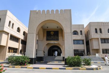 العوضي يصدر قرارا ينظم إجراء العمليات الجراحية والتدخلات الطبية العوضي يصدر قرارا ينظم إجراء العمليات الجراحية والتدخلات الطبية