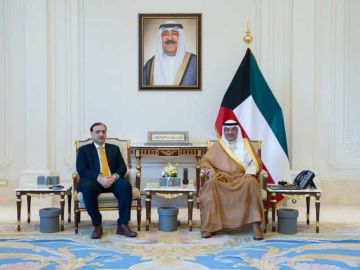 سمو ولي العهد يستقبل مستشار الأمن القومي والمدير العام للإستخبارات المشتركة الباكستاني سمو ولي العهد يستقبل مستشار الأمن القومي والمدير العام للإستخبارات المشتركة الباكستاني