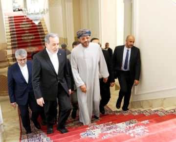 الخارجية الإيرانية: التفاهم مع سلطنة عمان لا يعني إعادة فتح مضيق هرمز فورا
