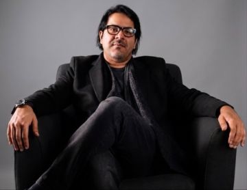 صادق بهبهاني يستعد لطرح اللوتي صادق بهبهاني يستعد لطرح اللوتي