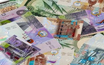 الدينار الكويتي ينخفض أمام 4 عملات في مقدمتها الين الدينار الكويتي ينخفض أمام 4 عملات في مقدمتها الين