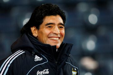 قضية وفاة مارادونا.. طبيب يؤكد وجود تحذيرات كانت تستوجب «تغيير البروتوكول الطبي»