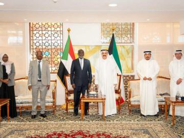 وزير المالية يبحث مع نظيره السوداني الموضوعات المالية والاقتصادية المشتركة وزير المالية يبحث مع نظيره السوداني الموضوعات المالية والاقتصادية المشتركة
