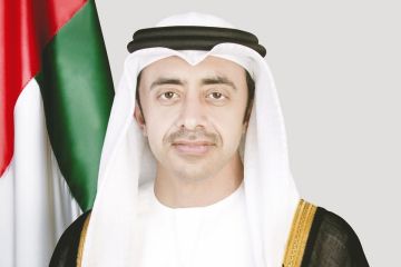 وزير الخارجية الإماراتي يؤكد تضامن بلاده مع الكويت بعد إحباط مخطط إرهابي وزير الخارجية الإماراتي يؤكد تضامن بلاده مع الكويت بعد إحباط مخطط إرهابي