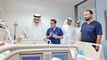 اليوسف يطمئن على صحة الطفلين المصابين في مستشفى العدان اليوسف يطمئن على صحة الطفلين المصابين في مستشفى العدان