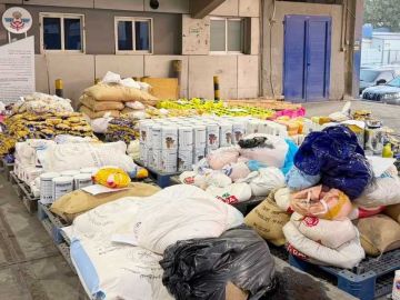 الجمارك: ضبط 2236 صنفا من التموين محملة بـ 6 حاويات قبل تصديرها لسريلانكا الجمارك: ضبط 2236 صنفا من التموين محملة بـ 6 حاويات قبل تصديرها لسريلانكا