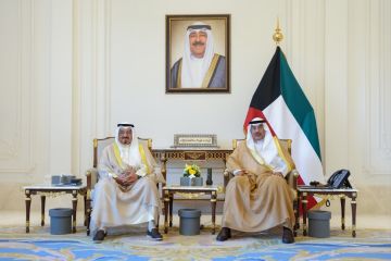 سمو ولي العهد يستقبل سمو رئيس الوزراء والنائب الأول ووزيري الدفاع والخارجية سمو ولي العهد يستقبل سمو رئيس الوزراء والنائب الأول ووزيري الدفاع والخارجية