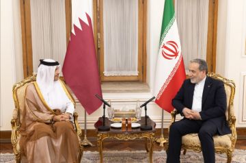 وزير الخارجية القطري استعرض آخر تطورات الأوضاع في المنطقة مع نظيره الإيراني وزير الخارجية القطري استعرض آخر تطورات الأوضاع في المنطقة مع نظيره الإيراني