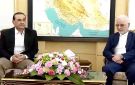 إيران تستقبل الهجوم المالي بالانهيار