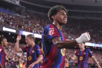 برشلونة يسعى للانفراد بالصدارة على حساب فالنسيا برشلونة يسعى للانفراد بالصدارة على حساب فالنسيا