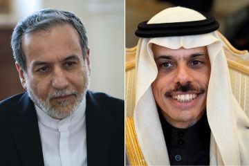 وزير الخارجية السعودي يستعرض هاتفيا مع نظيره الإيراني مستجدات الأوضاع الإقليمية وزير الخارجية السعودي يستعرض هاتفيا مع نظيره الإيراني مستجدات الأوضاع الإقليمية