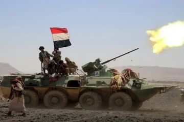الجيش اليمني يعلن قتل مئات الحوثيين و4 خبراء إيرانيين الجيش اليمني يعلن قتل مئات الحوثيين و4 خبراء إيرانيين