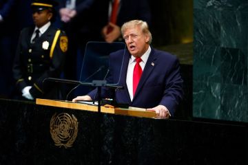 ترامب: إيران الراعي الأول للإرهاب في العالم.. وقضينا على برنامجها النووي ترامب: إيران الراعي الأول للإرهاب في العالم.. وقضينا على برنامجها النووي