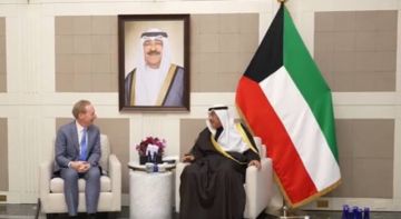 ولي عهد الكويت يبحث مستجدات التعاون الاستراتيجي مع رئيس مايكروسوفت ولي عهد الكويت يبحث مستجدات التعاون الاستراتيجي مع رئيس مايكروسوفت